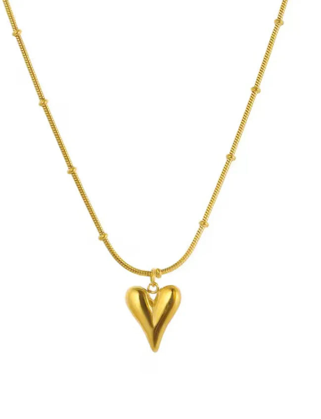 SS Gold Falling in Love Heart Pendant ✨